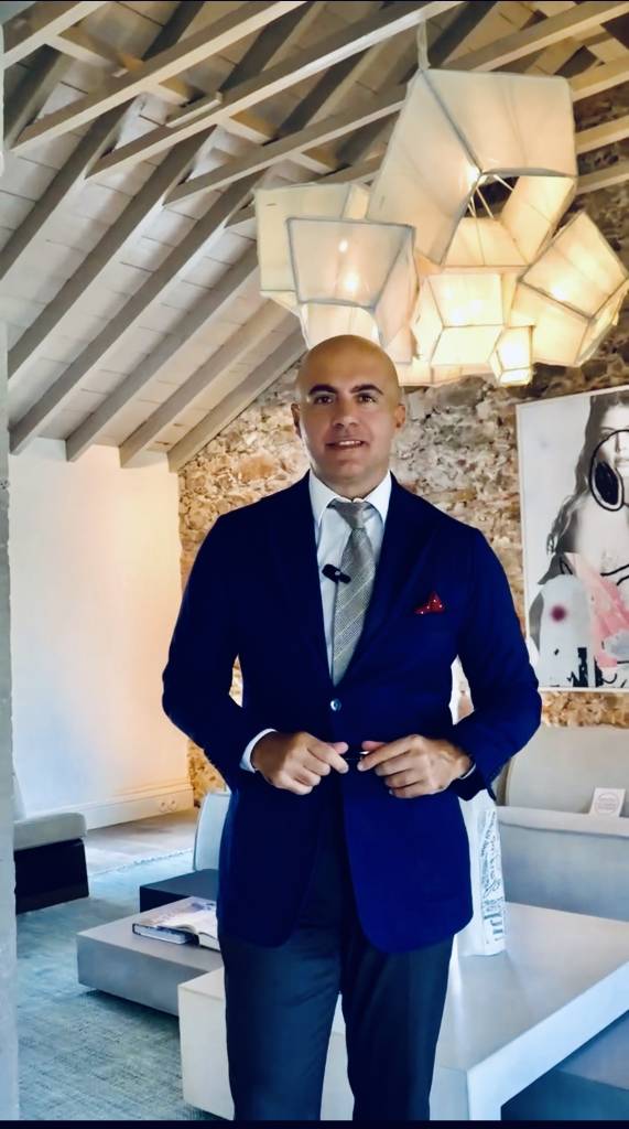 GIANFRANCO LICOMATI BANQUERO PRIVADO